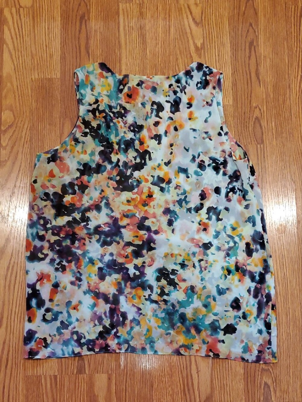 Calvin Klein Multicolor Floral Watercolor Layered Sleeveless Shirt - Picture 4 of 4